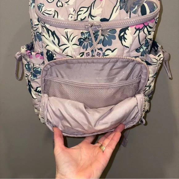 Vera Bradley Fresh-cut Floral Essential Featherweight Rusack - Picture 7 of 12